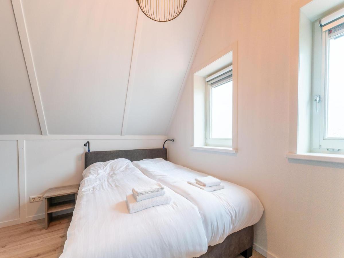 Modern Holiday Home By The Sea With Sauna Scherpenisse المظهر الخارجي الصورة